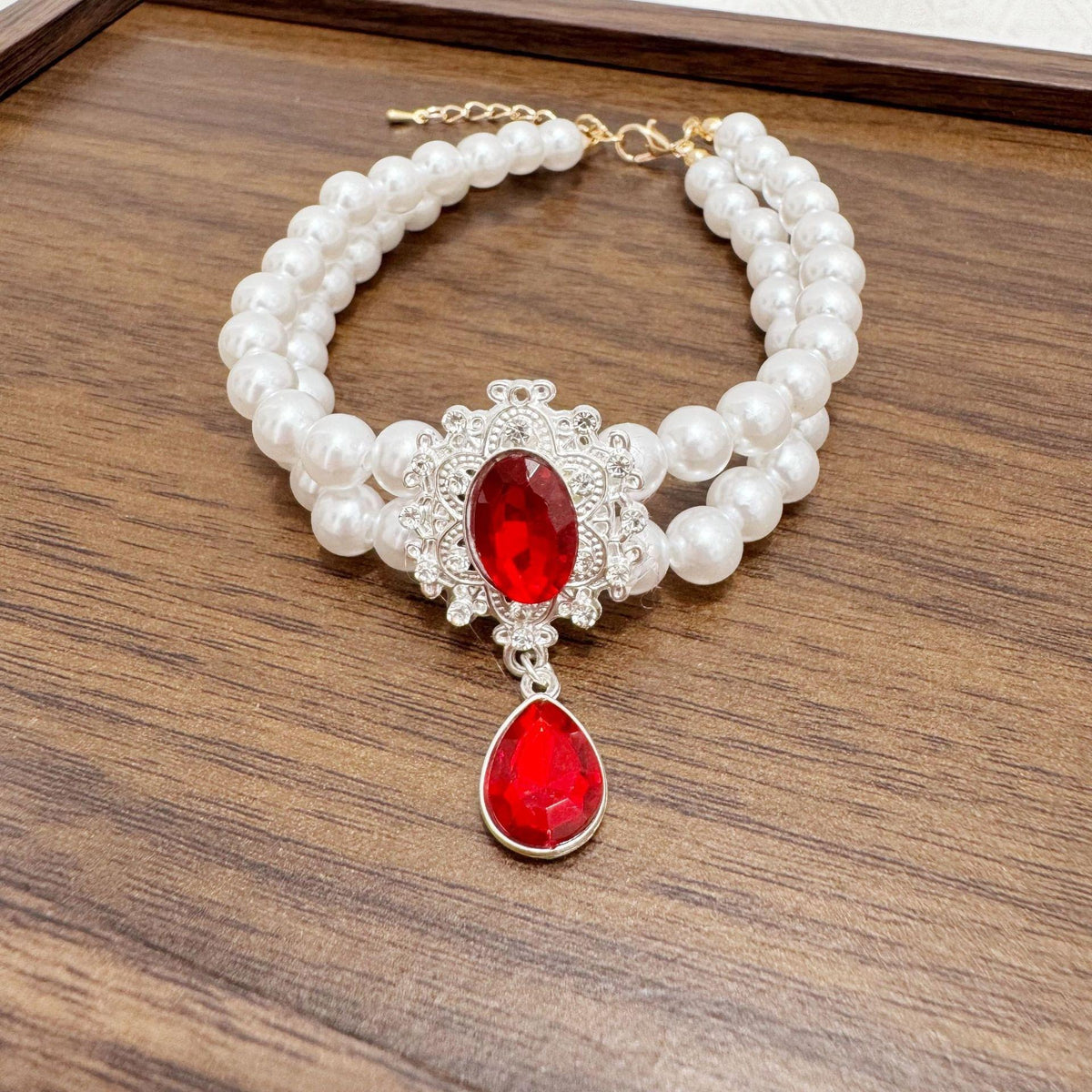Pet Pearl Gemstone Necklace
