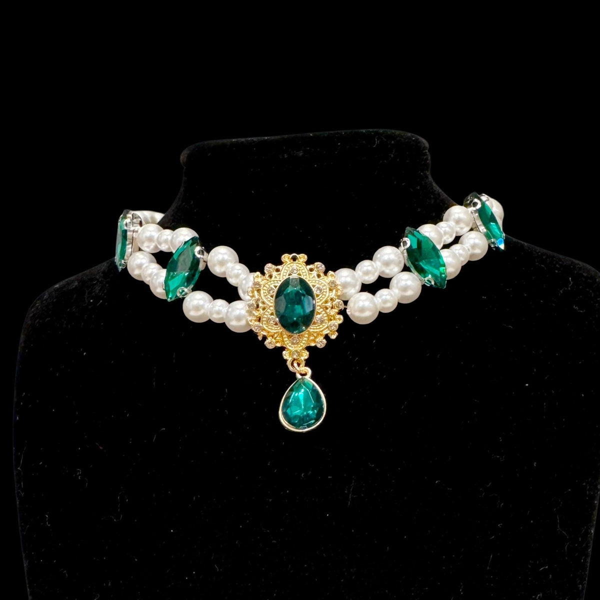 Vintage Gem Pearl Pet Necklace