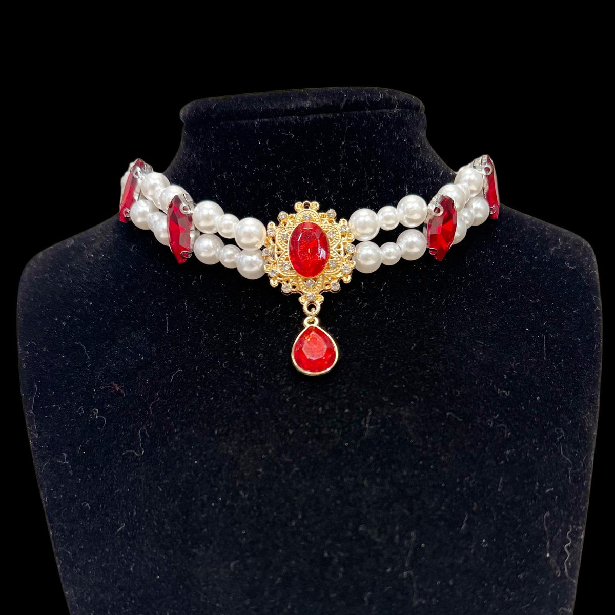 Vintage Gem Pearl Pet Necklace