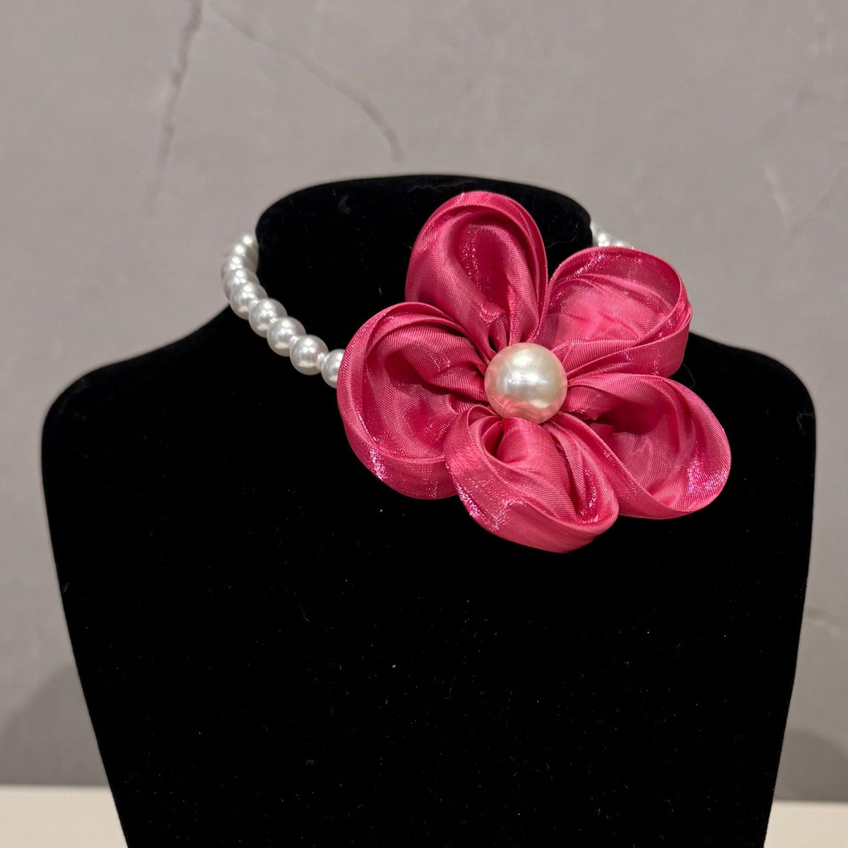 Pet Pearl Flower Collar