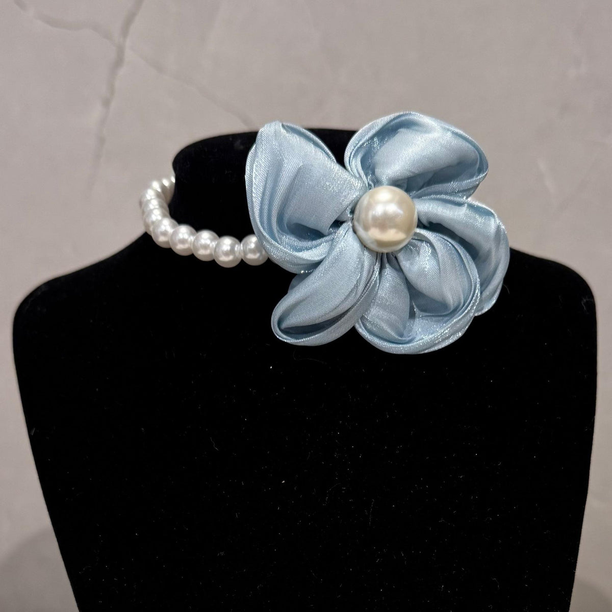 Pet Pearl Flower Collar