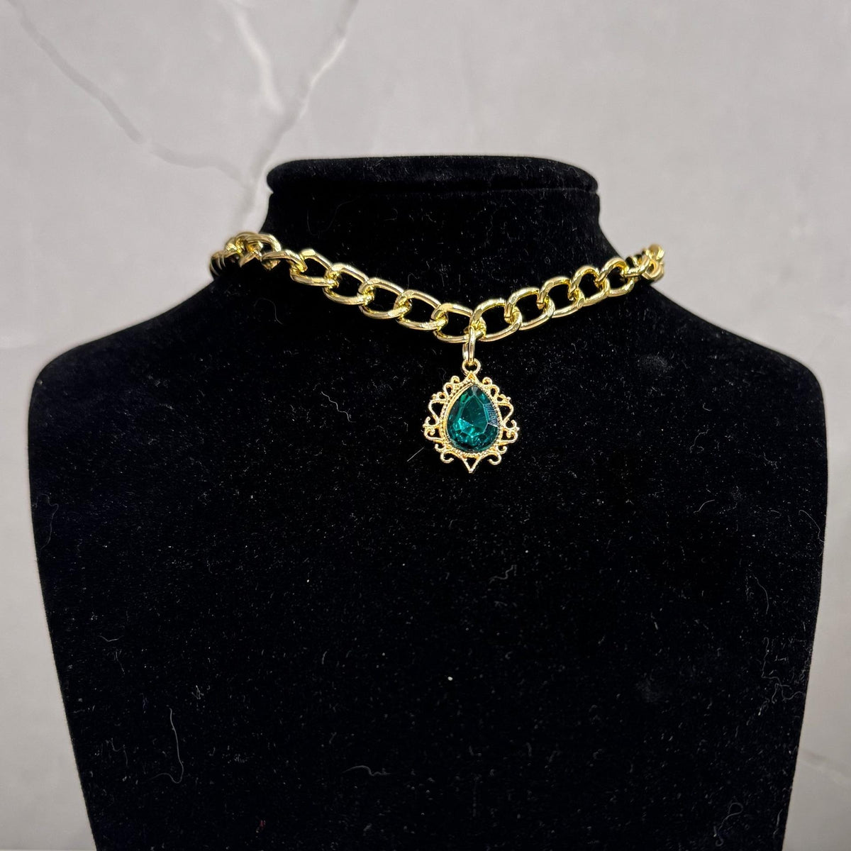 Pet Teardrop Gem Metal Chain Collar
